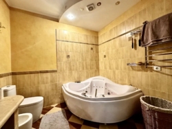 ���� � ������ ������� 5-� �������� � ������ ������, �������� 30 ���� 12