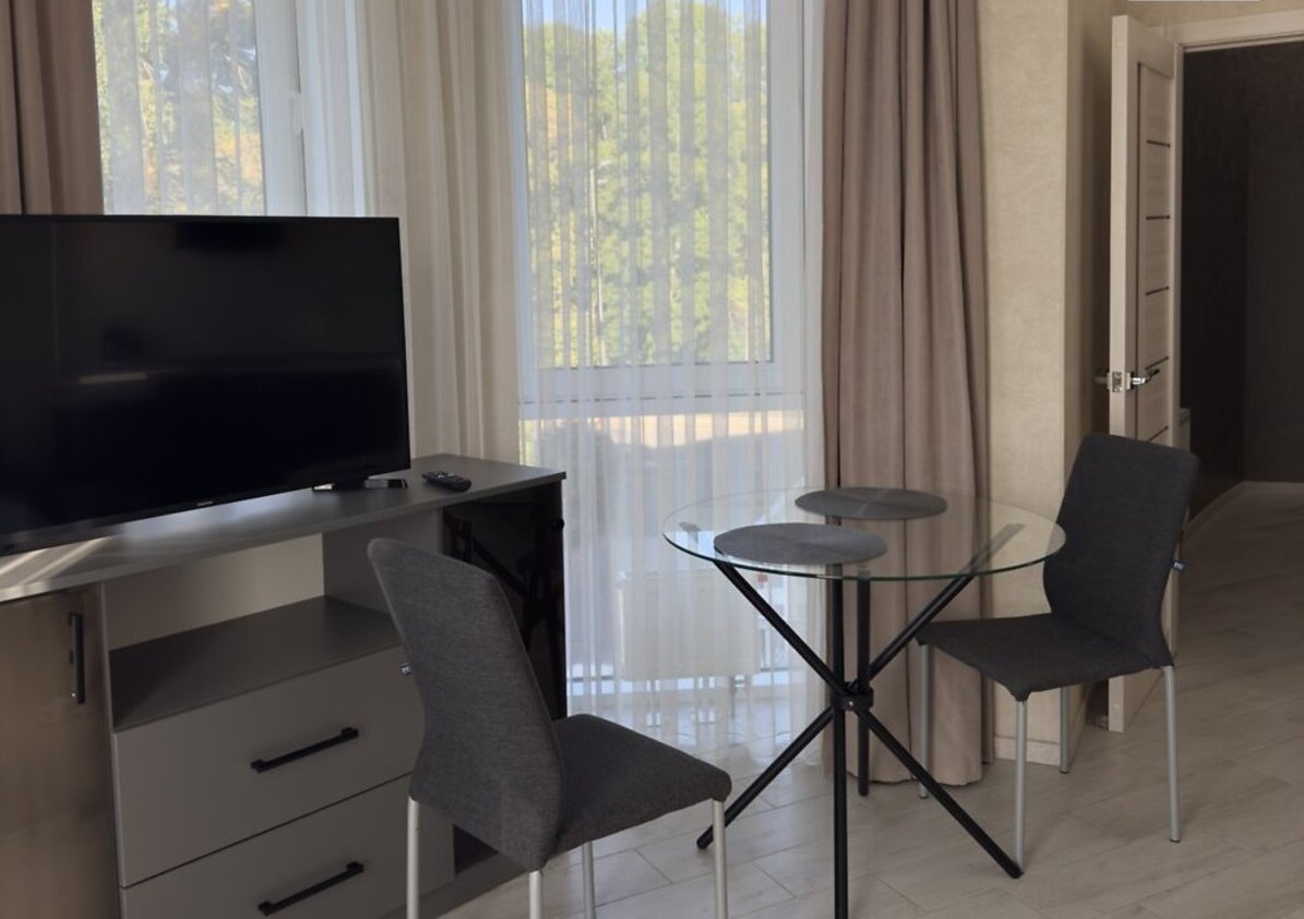 ������ 1� �������� �� Park Tower ���� 1