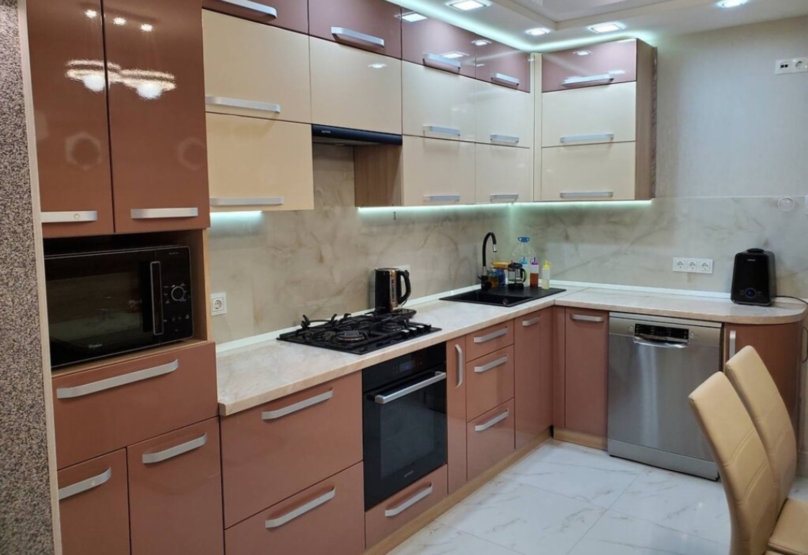 Оренда 2к квартири ЖК Сімейний, світло не вимикають фото 1 Оренда 2к квартири ЖК Сімейний, світло не вимикають фото 1