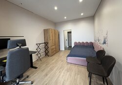  2   Premier Tower  15