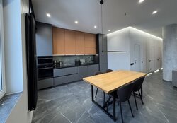  2   Premier Tower  5