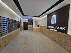 ������ 3� �������� �� Central Park ���� 44