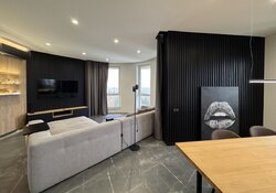  2   Premier Tower  2