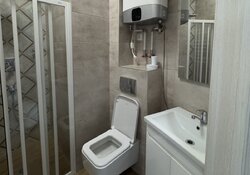 ������ 1� �������� �� Park Tower ���� 5
