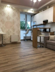 ������� 1-������� �������� � �� 'Golden House' ���� 1