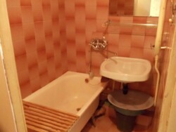 Сдам одна комнатную квартиру на метро Масельского 30 секунд пешком 2 этаж фото 1 Сдам одна комнатную квартиру на метро Масельского 30 секунд пешком 2 этаж фото 1