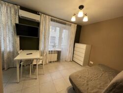 Сдам квартиру в Центре, возле ТЦ Никольский, метро Майдан Конституции фото 3 Сдам квартиру в Центре, возле ТЦ Никольский, метро Майдан Конституции фото 3