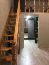 Сдам двухуровневую гостинку в центре города фото 3 Сдам двухуровневую гостинку в центре города фото 3