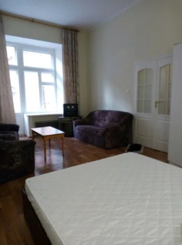 Аренда 1к кв. Прорезная 18/1г. Центр Киева (Золотые ворота и Крещатик) фото 1 Аренда 1к кв. Прорезная 18/1г. Центр Киева (Золотые ворота и Крещатик) фото 1