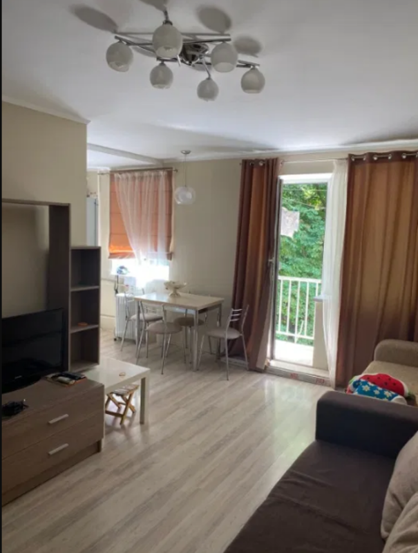 Сдам шикарную квартиру-студию с балконом.Центр!Печерск.м.Кловская.12000грн. фото 1 Сдам шикарную квартиру-студию с балконом.Центр!Печерск.м.Кловская.12000грн. фото 1