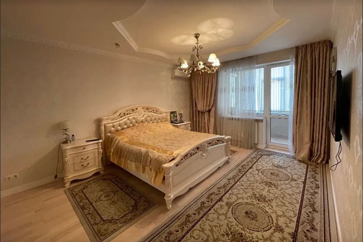 3-комнатная квартира на Ревуцгог 9,метро Позняки фото 1 3-комнатная квартира на Ревуцгог 9,метро Позняки фото 1