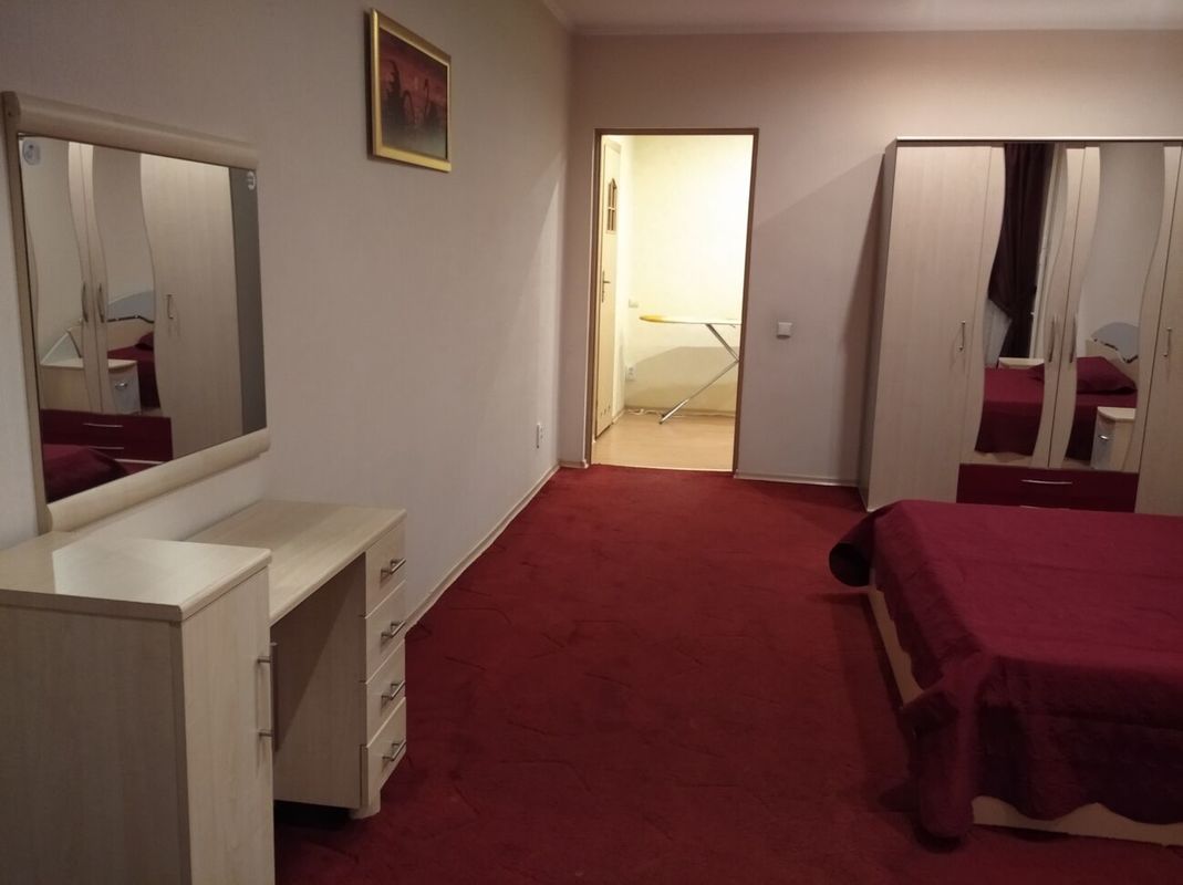 2-х комнатная квартира на улице Вишняковская 9 фото 1 2-х комнатная квартира на улице Вишняковская 9 фото 1