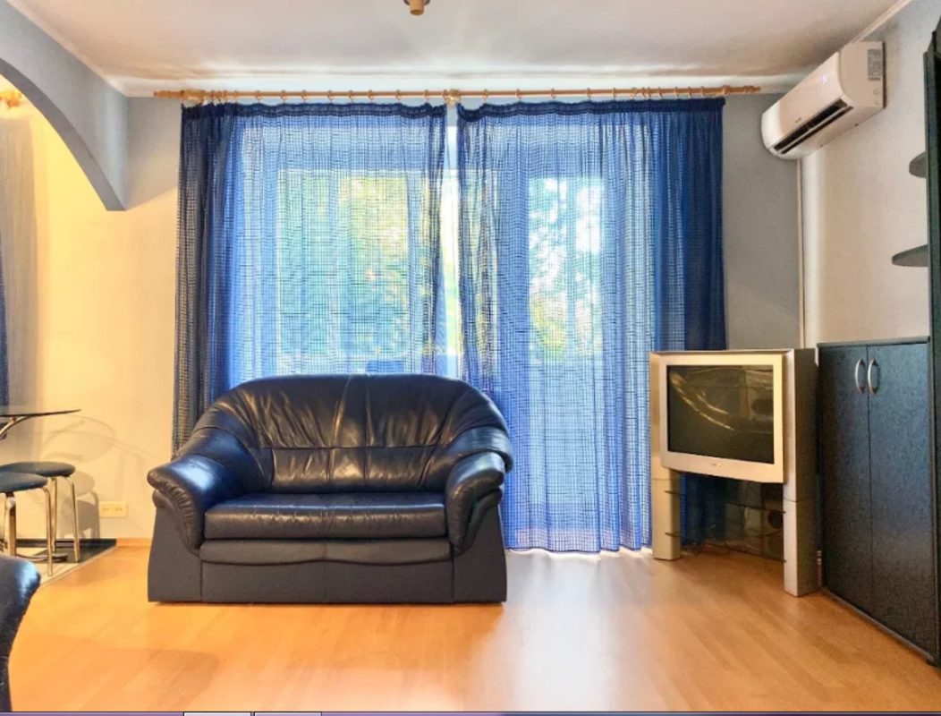Сдам стильную 1ком.кв-студио.Бессарабка.Центр!15000грн. фото 1 Сдам стильную 1ком.кв-студио.Бессарабка.Центр!15000грн. фото 1