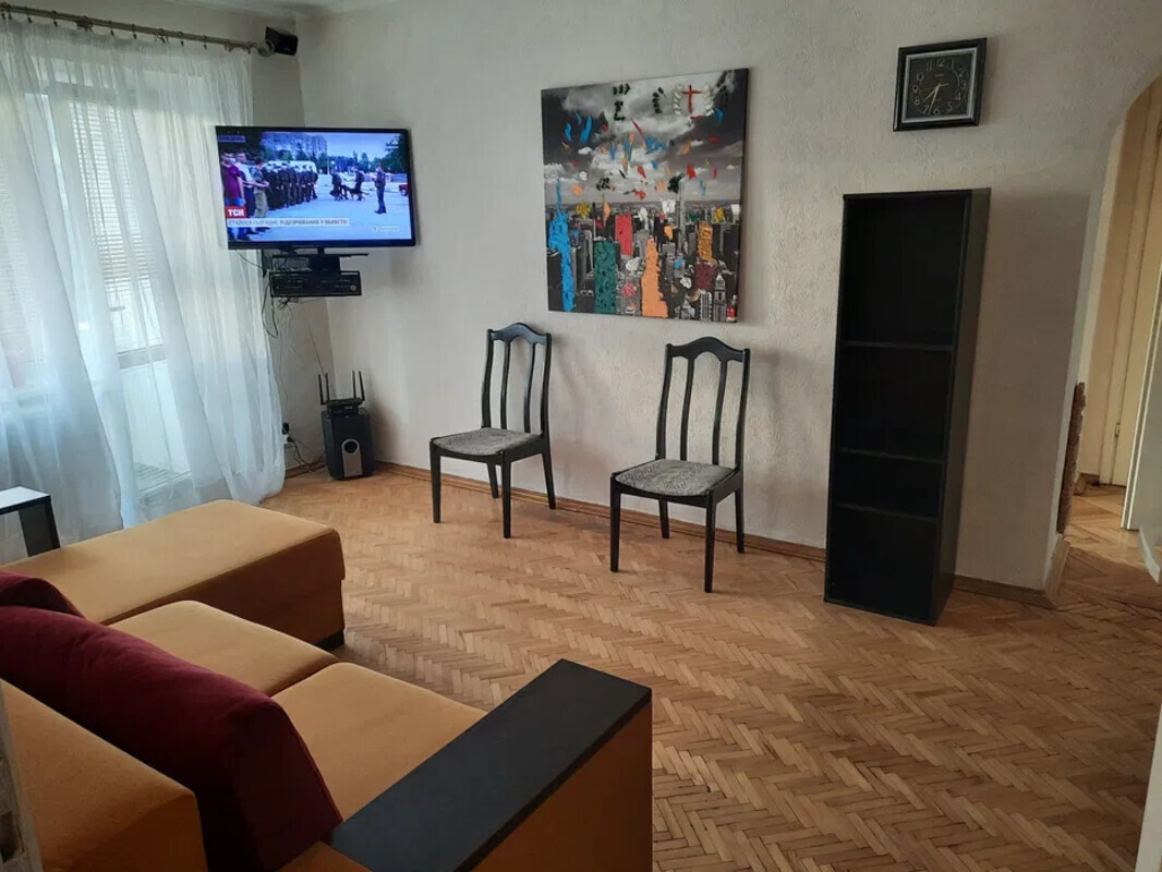 Здається квартира Київ, Печерський, Кловский спуск, 12А, м. Кловська фото 1 Здається квартира Київ, Печерський, Кловский спуск, 12А, м. Кловська фото 1