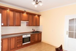 Здається в довгострокову оренду простора 2-х кімнатна квартира фото 3 Здається в довгострокову оренду простора 2-х кімнатна квартира фото 3