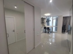  1.    -2  Ocean Plaza   5