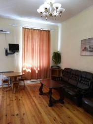 Сдам отличную двухкомнатную квартиру-студию в центре города фото 1 Сдам отличную двухкомнатную квартиру-студию в центре города фото 1