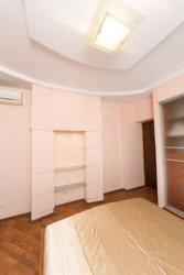   2- .    DIPLOMAT HALL  5