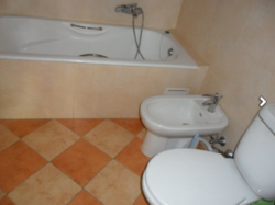 Сдам шикарную,просторную 2-х ком.квартиру с ремонтом возле м.Шулявская.Торг! фото 10 Сдам шикарную,просторную 2-х ком.квартиру с ремонтом возле м.Шулявская.Торг! фото 10