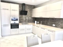  2  , 10      . .    2