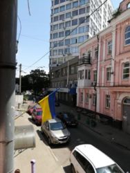 Сдам отличную двухкомнатную квартиру-студию в центре города фото 3 Сдам отличную двухкомнатную квартиру-студию в центре города фото 3