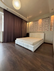 ���� 3 ��������� �������� 100�2 ������� �� ��������, 22� ���� 8