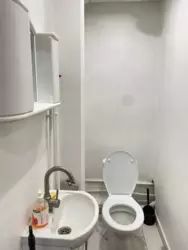 Сдам гостинку м.Научная ул.Космическа фото 8 Сдам гостинку м.Научная ул.Космическа фото 8