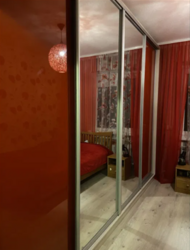 Здам 2-х кім. квартиру , в. Зенітного полку, біля «Велмарту»,фото відповідають дійсності, від власника, бойлер, меблі , велика вмістка шафа-купе, диван, велике ліжко,захист для дітей на вікнах, металопластикові вікна, ролети, холодильник, ламінат, квартир фото 4 Здам 2-х кім. квартиру , в. Зенітного полку, біля «Велмарту»,фото відповідають дійсності, від власника, бойлер, меблі , велика вмістка шафа-купе, диван, велике ліжко,захист для дітей на вікнах, металопластикові вікна, ролети, холодильник, ламінат, квартир фото 4