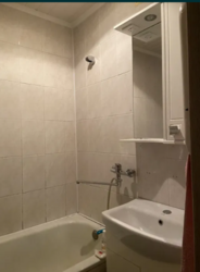 Здам 2-х кім. квартиру , в. Зенітного полку, біля «Велмарту»,фото відповідають дійсності, від власника, бойлер, меблі , велика вмістка шафа-купе, диван, велике ліжко,захист для дітей на вікнах, металопластикові вікна, ролети, холодильник, ламінат, квартир фото 2 Здам 2-х кім. квартиру , в. Зенітного полку, біля «Велмарту»,фото відповідають дійсності, від власника, бойлер, меблі , велика вмістка шафа-купе, диван, велике ліжко,захист для дітей на вікнах, металопластикові вікна, ролети, холодильник, ламінат, квартир фото 2