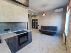  1-    Classic Hall /   10