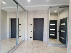  1-    Classic Hall /   4