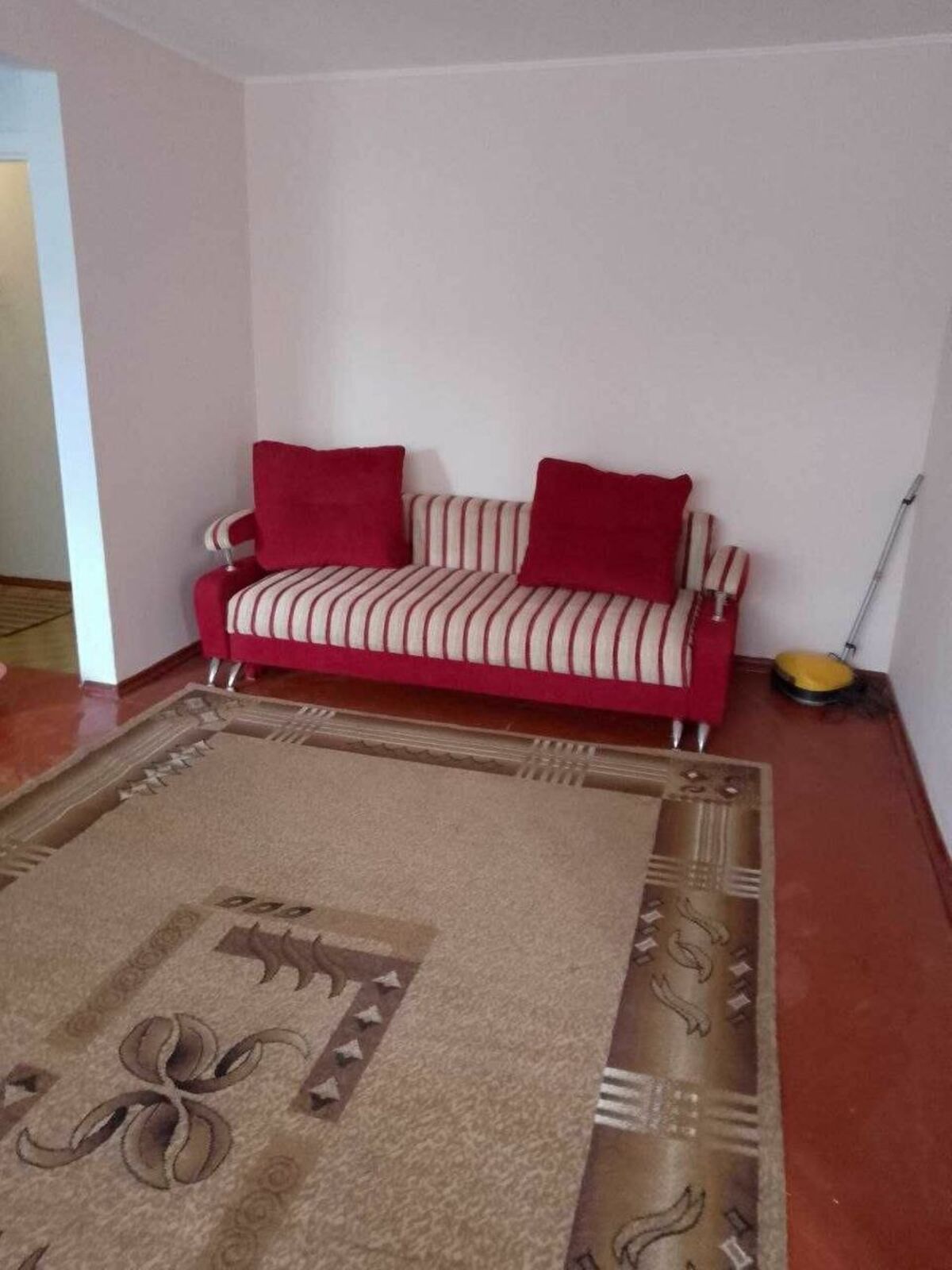 Двокімнатна квартира біля НАУ фото 1 Двокімнатна квартира біля НАУ фото 1