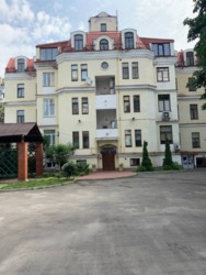 Трикімнатна квартира біля метро Арсенальна фото 14 Трикімнатна квартира біля метро Арсенальна фото 14