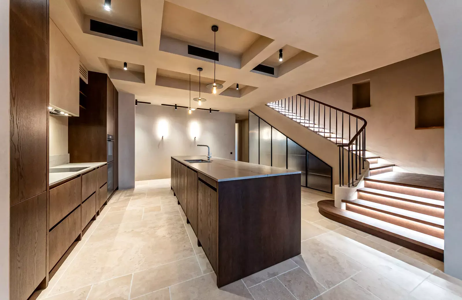 Здається квартира Київ, Шевченківський, Ярославов вал ул., 16, м. Золоті ворота фото 1 Здається квартира Київ, Шевченківський, Ярославов вал ул., 16, м. Золоті ворота фото 1