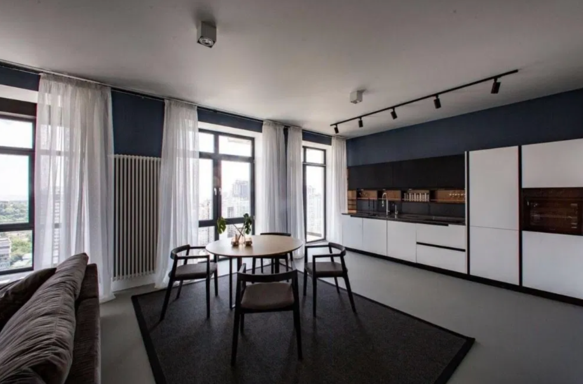   ,   ,  Avenue  1