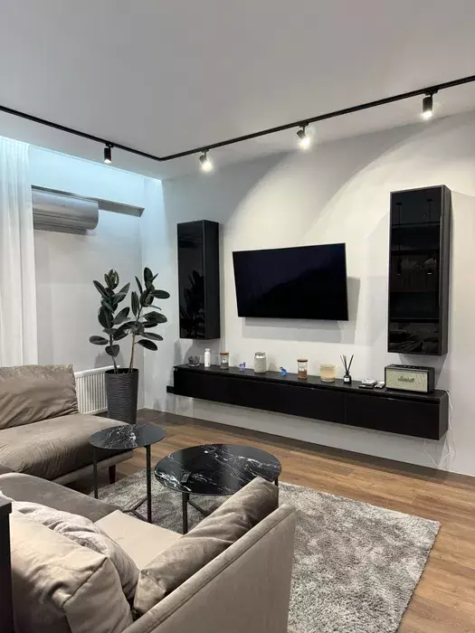   AuRoom 902,  20/82    1