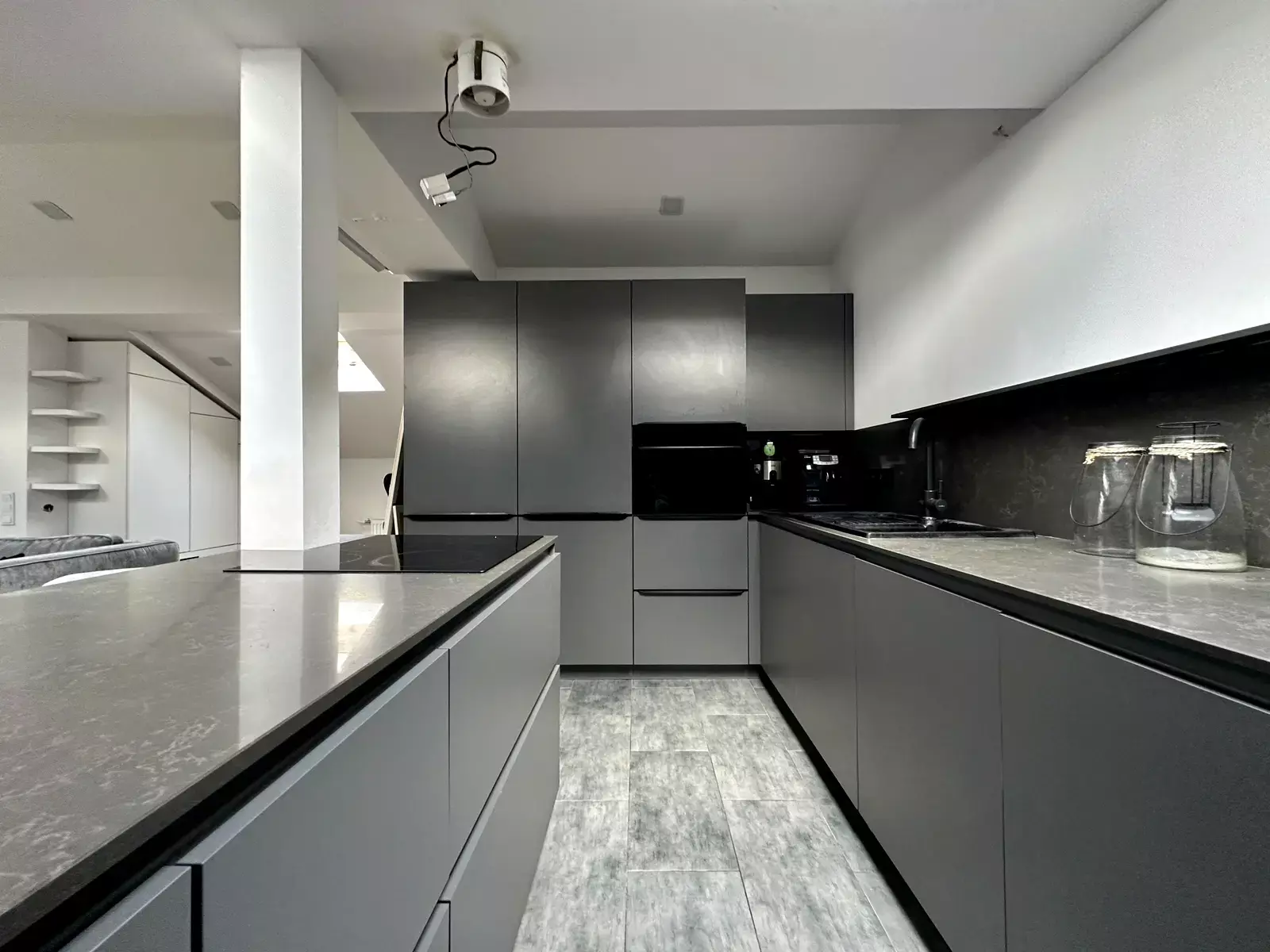 Здається квартира Київ, Шевченківський, Антоновича ул. (Горького), 23, м. Площа Льва Толстого фото 1 Здається квартира Київ, Шевченківський, Антоновича ул. (Горького), 23, м. Площа Льва Толстого фото 1