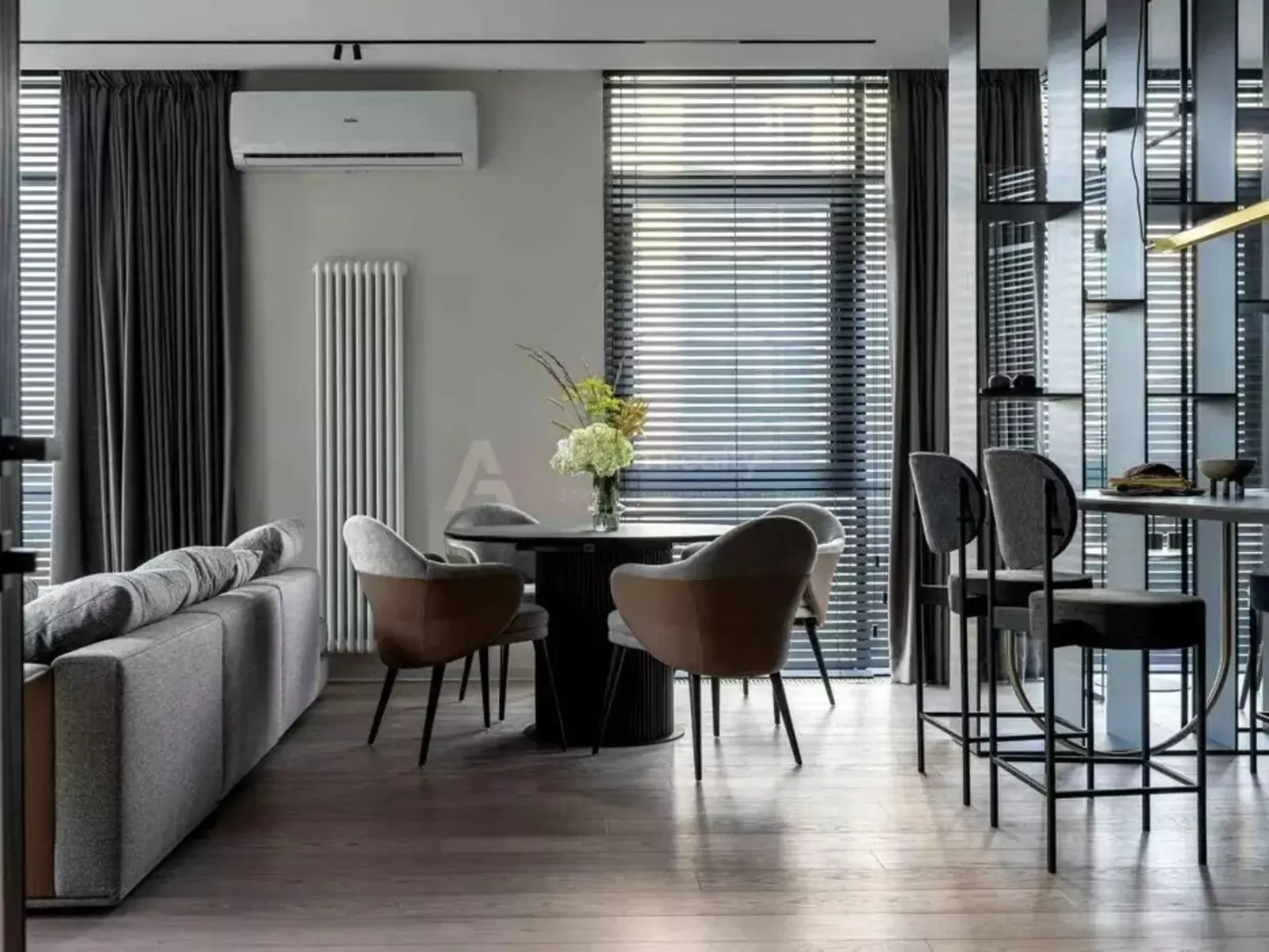 ����������(�����������) 19�. 2 �������. 100�2. ������������ ���� 1