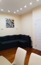   85 2       Jack House  9