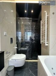 Taryan Towers,  ,  , .    ( ), 12.  14