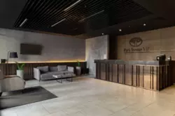    Park Avenue VIP 3 . 1032     18