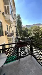 Вул. Велика Житомирська,25/2 будинок після реконструкції фото 5 Вул. Велика Житомирська,25/2 будинок після реконструкції фото 5