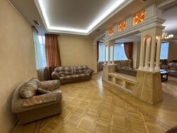  VIP-,  , . ,13  4
