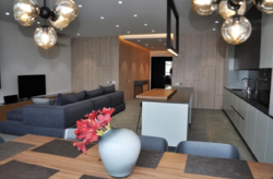   3- , 160 2   7  Carnegie Tower  2
