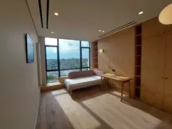  4     VIP  14