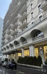   2002  Renaissance Residence  14