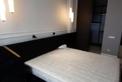 1-    Central Park, .   (), 7  5