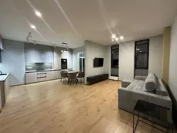  Chicago central house .  44 ׳,   3