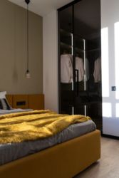  3-  (85 2)    Jack House,    7  4