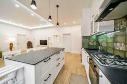   , ,   ., 43, .    10